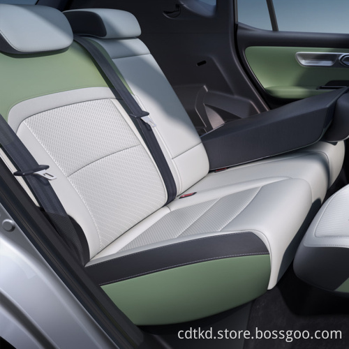 Left Hand Drive China EV Manufacturer AION Y 5 Seats SUV Electro Car Pure Electric New Energy Cars on sale